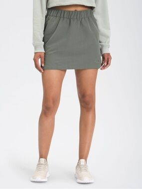 The North Face Women's Class V Skort Green